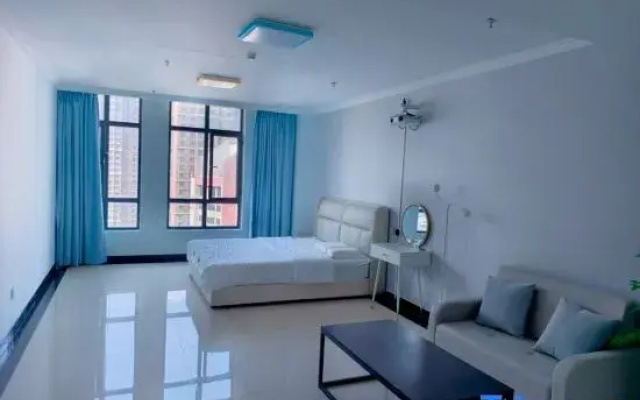 Zhenxiang Movie Homestay (Baicheng Railway Station Tianrun Plaza)
