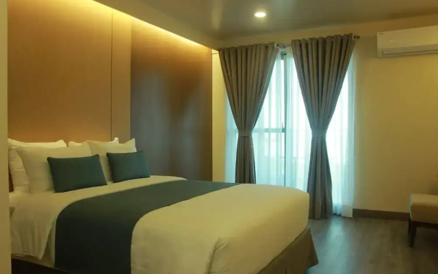 West Plaza Hotel at Lebuu Street