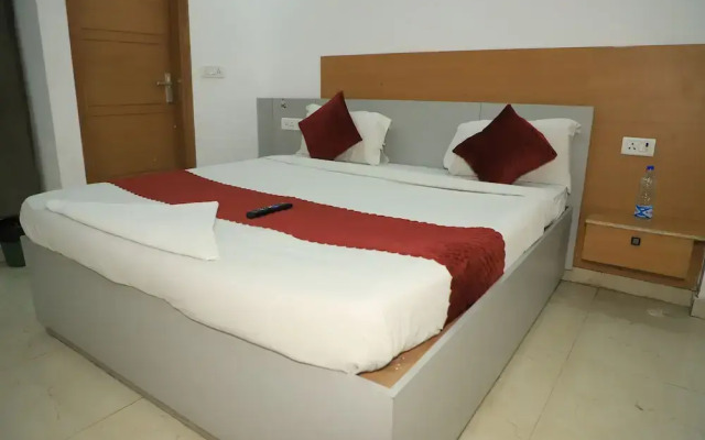Mauryan Elite Hotel Chhatarpur Metro Station