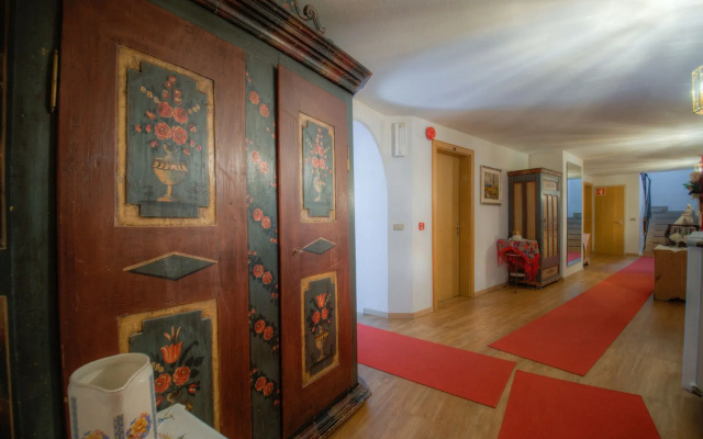 Hotel Ustaria Posta