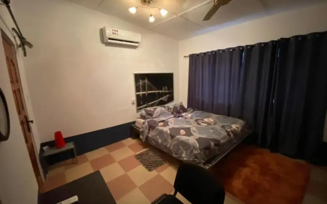 Stunning 2-bed House in Madina