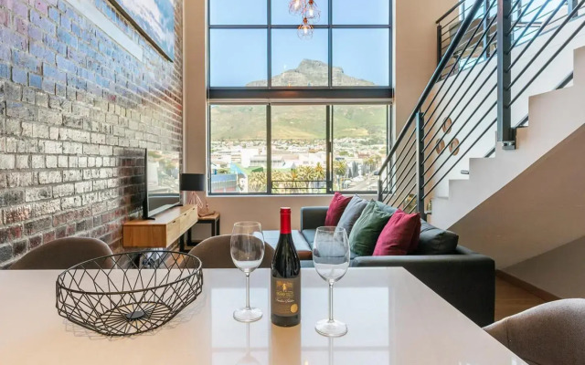 Penthouse 2 Bedroom - Biscuit Mill- Apartment