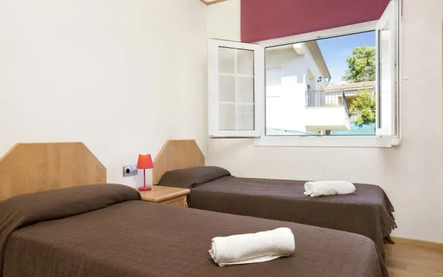 Araceli in Vidreres With 3 Bedrooms and 2 Bathrooms