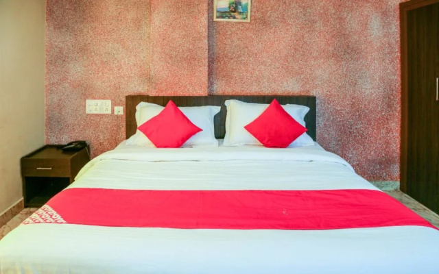 Mother Palace by OYO Rooms