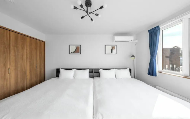 Hills Niseko C