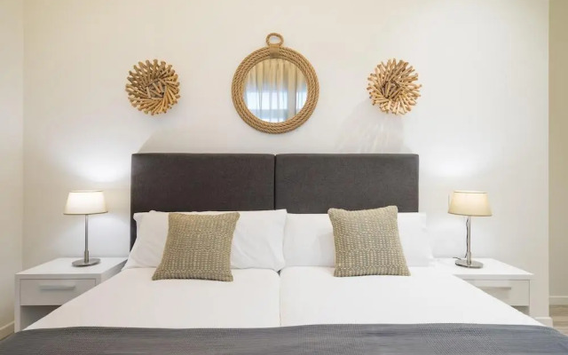 Fresh Velazquez Apartments