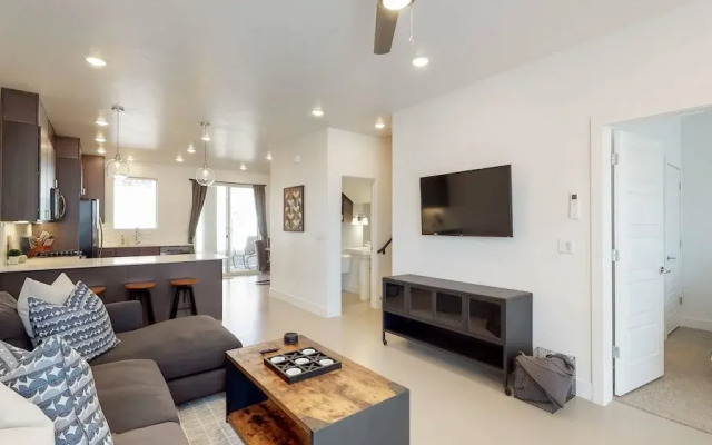 Aloft Living #18