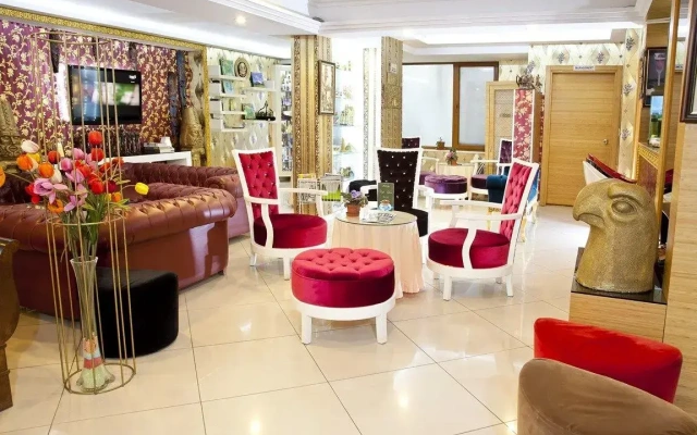 Grand Ons Hotel