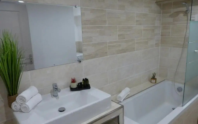 Mini Villa T3 Climatisee, Vue Mer, Cosy & Moderne