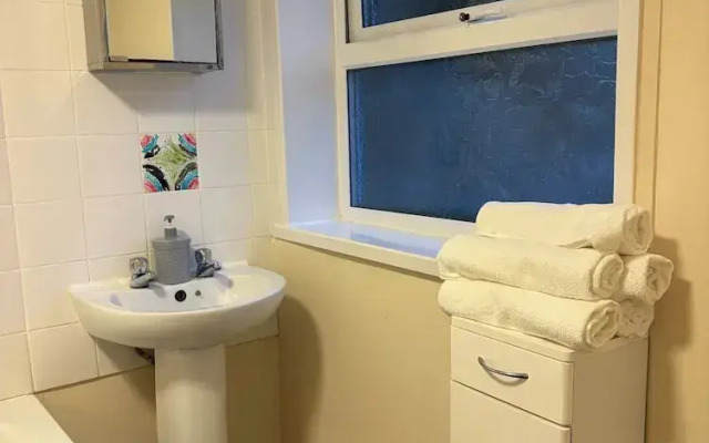 Stylish 2 Bedroom Apartment in Havant