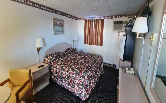DuBois Manor Motel