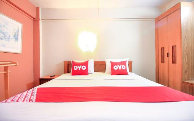 Отель Top Inn by OYO Rooms Таиланд, Бангкок - отзывы, цены и фото номеров - забронировать отель Top Inn by OYO Rooms онлайн вид на фасад