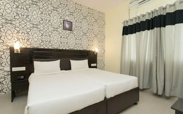 OYO 10378 Hotel Hibiscus Mayflower