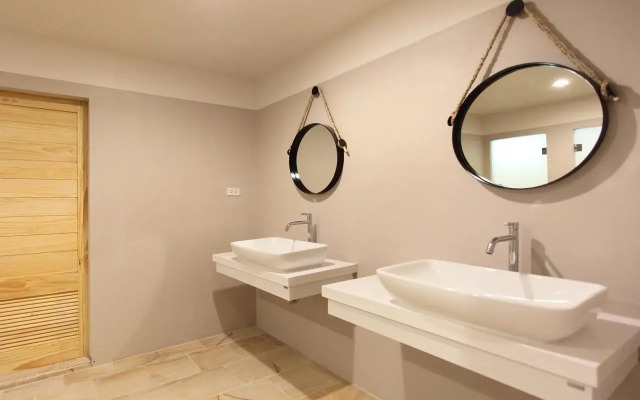 Lupta Hostel Patong Hideaway