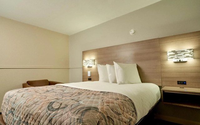 Family Garden Inn & Suites