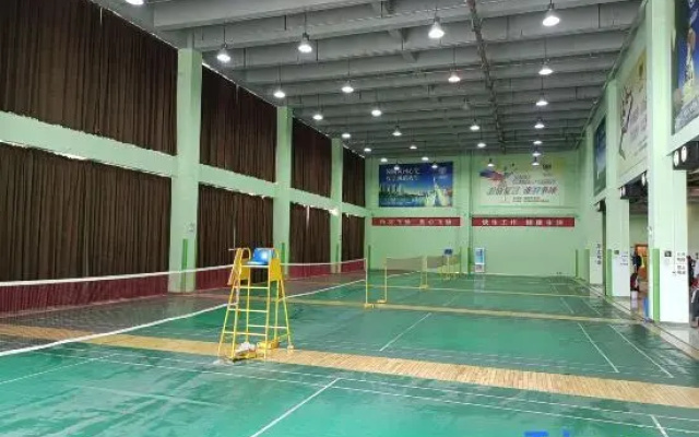LI DUN HUA JU HOTEL (Huanggang Spreading Love Lake Park)