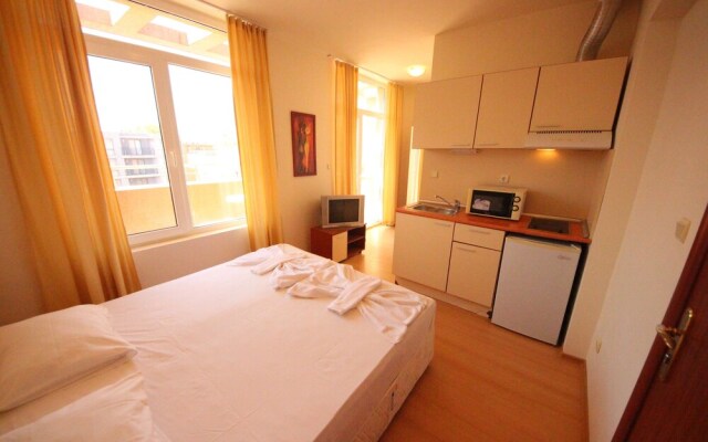 Апартаменты Sandapart Rainbow 2 Apartments Солнечный берег