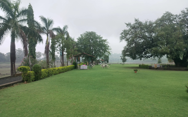 TGI Jahaj Mahal