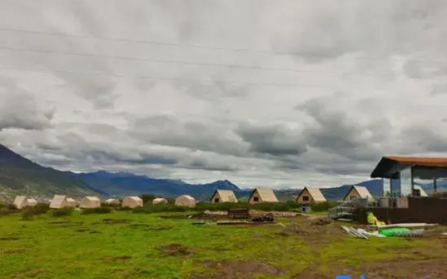 Songpan Frontier Yunding Homestay Campsite