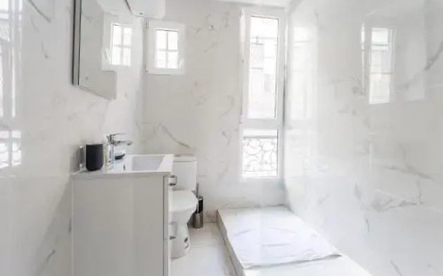 Home Suite Home Sentier-Reaumur I