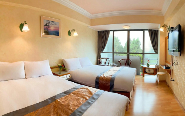 Ali-Shan Kaofeng Hotel