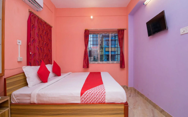 OYO 10880 Silver Inn