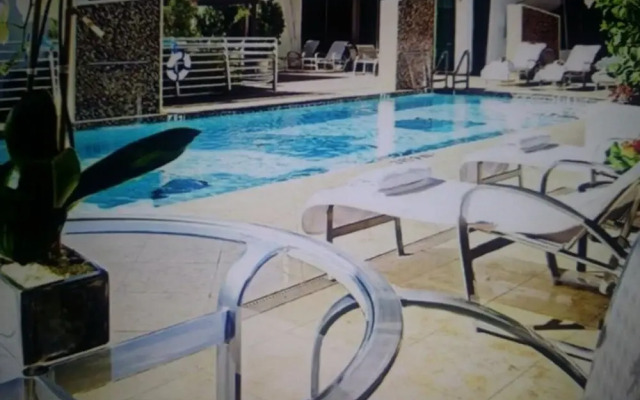 De Soleil South Beach Hotel