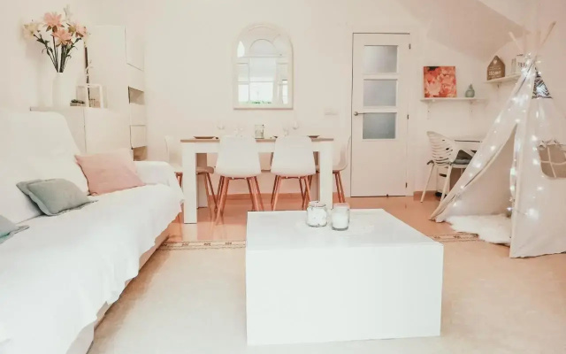 Baby-Friendly Terrace Apartment