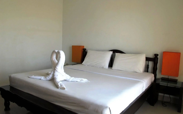 Chatkaew Hill and Residence
