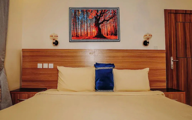 Kashvalley Hotel and Suites