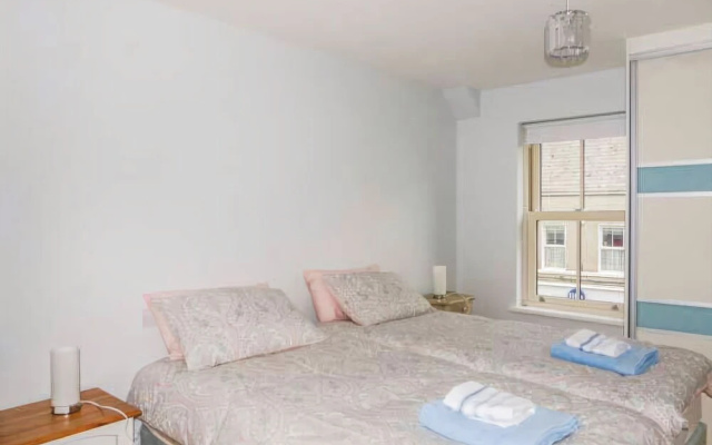 Central Ardara Riverside Apartment