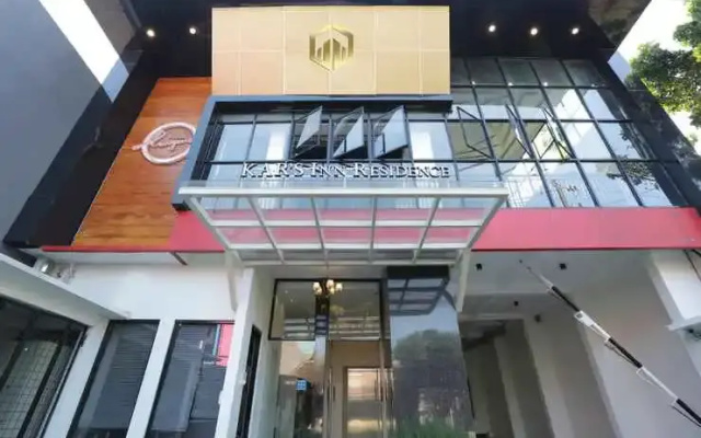 Kar's Inn Tembalang