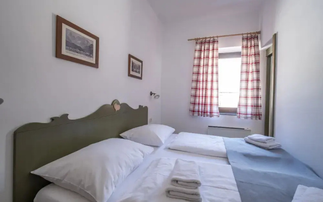 Apartment House Berghi