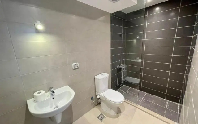 G Cribs 2 Br Sharing Pool (Adults Only)