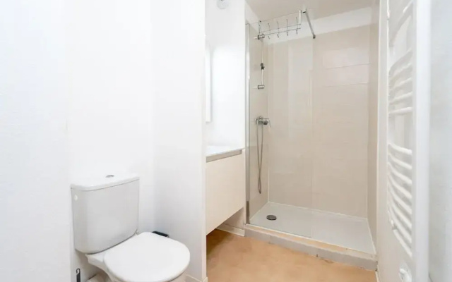 Seaside Stay for Two Guests