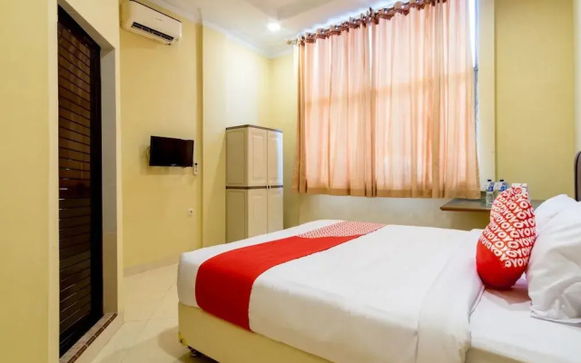 OYO 1307 Star Residence