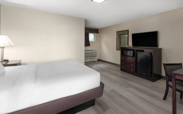 Baymont by Wyndham Iron Mountain