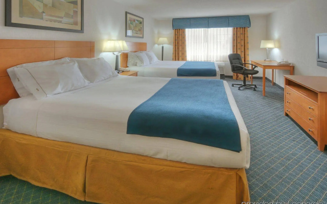Holiday Inn Express Carlsbad by IHG