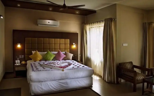 Hill Tree Inn Luxury Resort & Spa