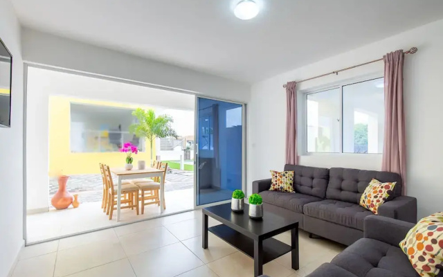 Luxury 2BR Apartment With Pool - Great Location