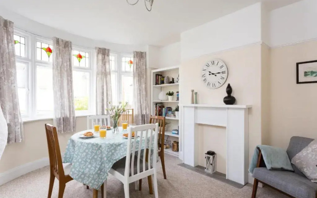 City Apartments - 4 Heworth Village - 3 Bed House