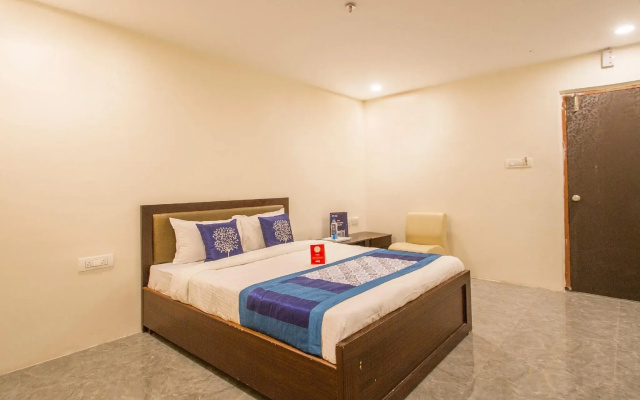 OYO 10225 Hotel Sree Chandana