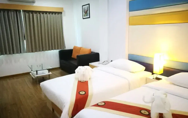 Eastpana 304(R1) Executive Residence