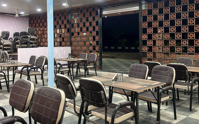 Fabhotel Grand Executive