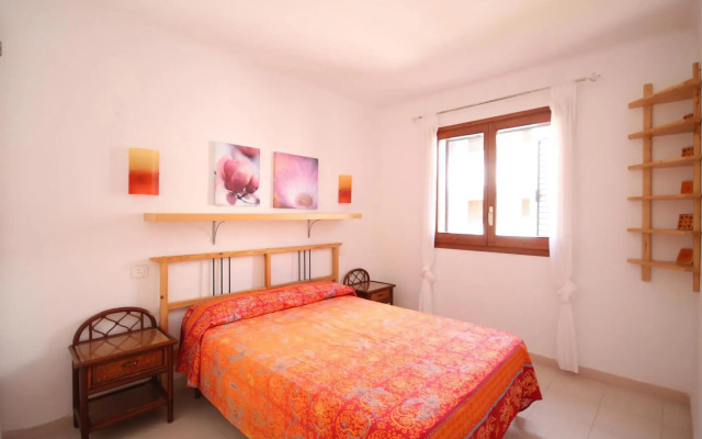 Carmen in L'Escala with 2 bedrooms and 1 bathrooms