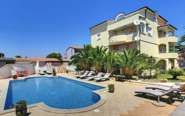 Apartment in Medulin Near the Beach