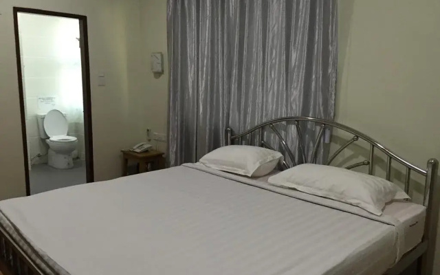 Htun Yadanar Motel