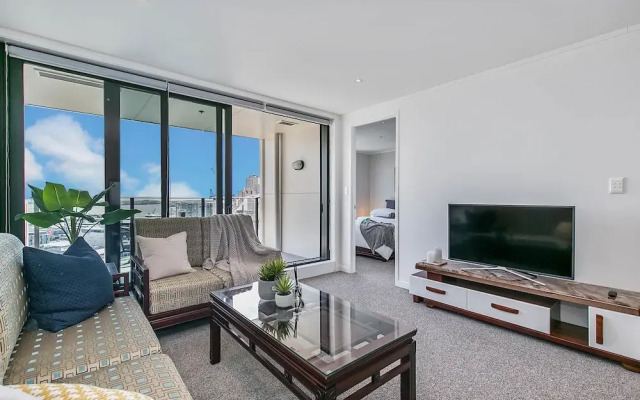 Penthouse with Access to Exclusive Rooftop Terrace
