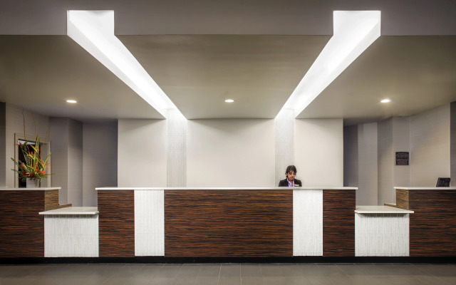 Crowne Plaza Phoenix Airport - PHX by IHG