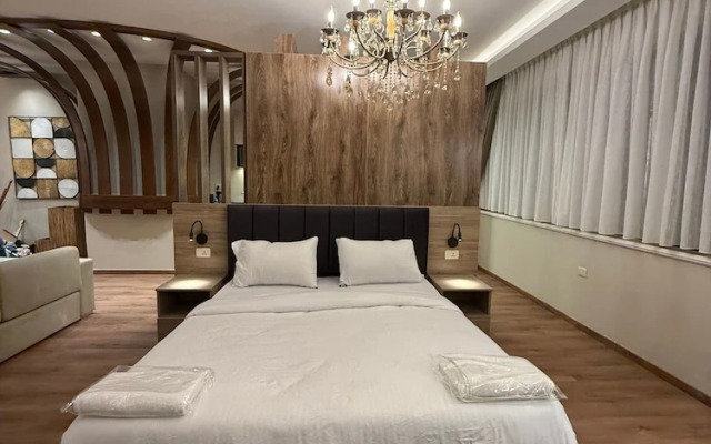 JRE Amazing Rooftop-studio at Abdoun 702